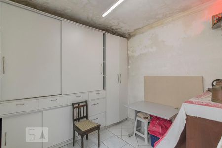 Casa à venda com 260m², 3 quartos e 4 vagasQuarto de Serviço