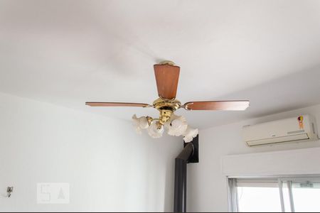 Sala de apartamento à venda com 2 quartos, 49m² em Sarandi, Porto Alegre