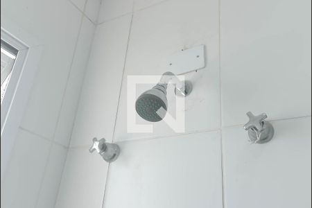 Casa à venda com 77m², 2 quartos e 2 vagasBanheiro da Suíte 1