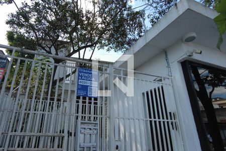Casa à venda com 77m², 2 quartos e 2 vagasPlaquinha