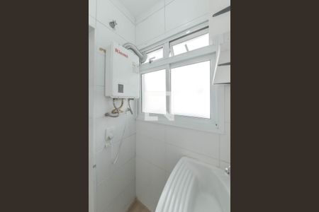 Casa à venda com 77m², 2 quartos e 2 vagasLavanderia