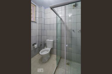 Banheiro de casa para alugar com 1 quarto, 50m² em Irajá, Rio de Janeiro