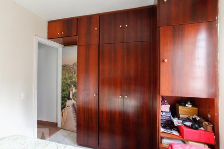 Quarto 1 de apartamento para alugar com 2 quartos, 68m² em Vila Guarani (zona Sul), São Paulo