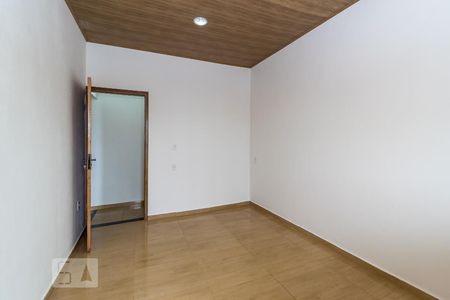 Sala de casa para alugar com 1 quarto, 60m² em Irajá, Rio de Janeiro