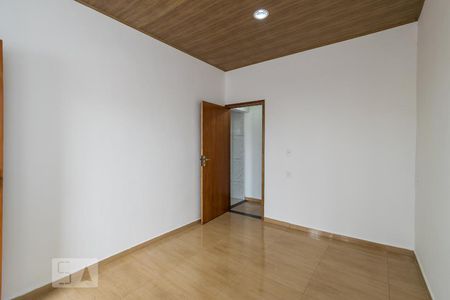Sala de casa para alugar com 1 quarto, 60m² em Irajá, Rio de Janeiro