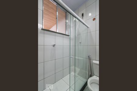 Casa para alugar com 60m², 1 quarto e 1 vagaBanheiro - Box de vidro