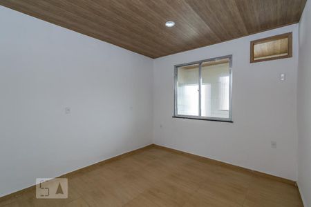 Quarto  de casa para alugar com 1 quarto, 60m² em Irajá, Rio de Janeiro
