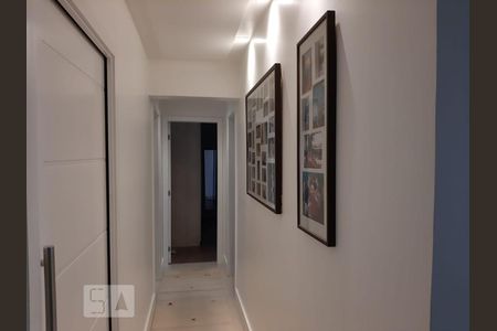 Apartamento para alugar com 171m², 3 quartos e 3 vagas Apartamento para alugar com 171m², 3 quartos e 3 vagascorredor