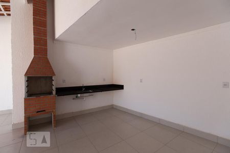 Casa de condomínio à venda com 180m², 3 quartos e 4 vagasChurrasqueira
