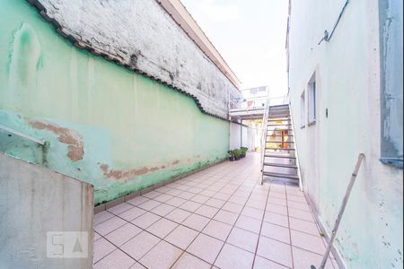 Casa à venda com 330m², 6 quartos e 6 vagas Casa à venda com 330m², 6 quartos e 6 vagasQuintal Lateral