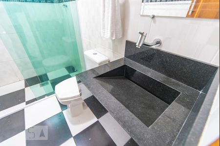 Casa à venda com 330m², 6 quartos e 6 vagas Casa à venda com 330m², 6 quartos e 6 vagasPia