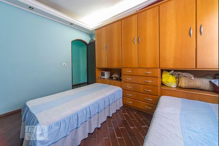 Casa à venda com 330m², 6 quartos e 6 vagas Casa à venda com 330m², 6 quartos e 6 vagasQuarto 3