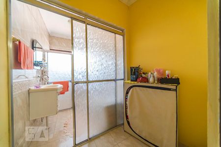 Casa à venda com 330m², 6 quartos e 6 vagas Casa à venda com 330m², 6 quartos e 6 vagasCloset do Quarto 4