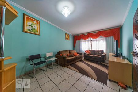 Sala de Estar  de casa à venda com 6 quartos, 330m² em Jardim Itapoan, Santo André