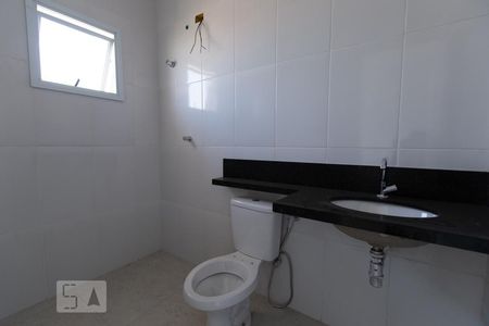 Casa de condomínio à venda com 180m², 3 quartos e 4 vagasBanheiro da Suíte 3