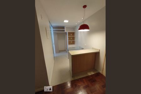 Apartamento à venda com 84m², 2 quartos e 1 vagaCozinha