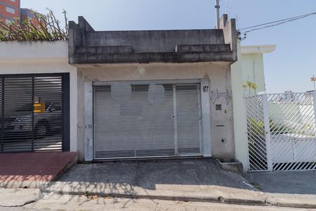Casa à venda com 250m², 4 quartos e 3 vagasFachada