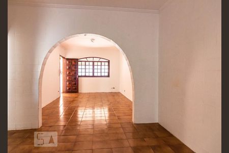 Casa para alugar com 3 quartos, 100m² em São Pedro, Osasco