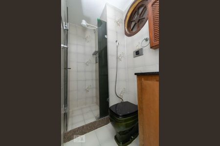 BANHEIRO SOCIAL de apartamento para alugar com 3 quartos, 73m² em Fátima, Niterói