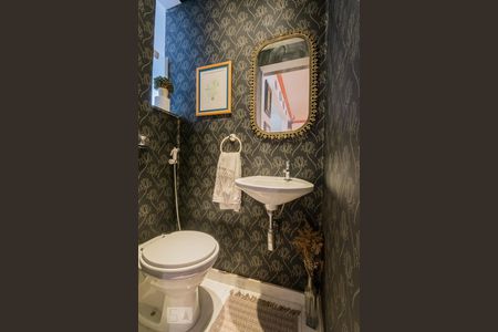 Lavabo de apartamento à venda com 3 quartos, 160m² em Vila Cordeiro, São Paulo