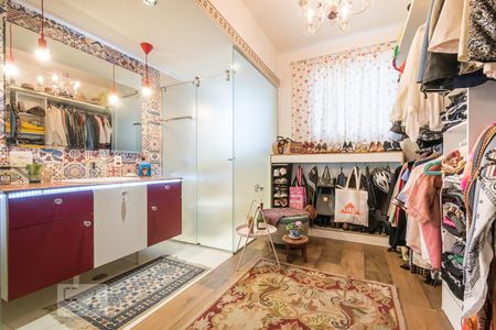 Apartamento para alugar com 160m², 3 quartos e 1 vaga Apartamento para alugar com 160m², 3 quartos e 1 vagaSuíte / Closet Suíte