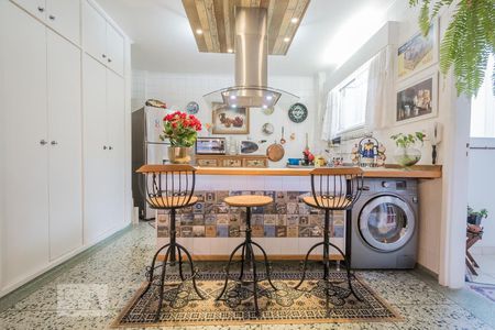 Apartamento para alugar com 160m², 3 quartos e 1 vaga Apartamento para alugar com 160m², 3 quartos e 1 vagaCozinha