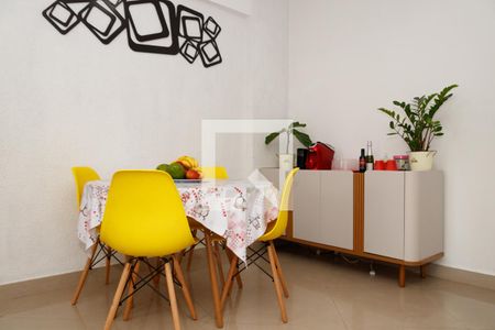 Sala de apartamento à venda com 2 quartos, 70m² em Vila Nivi, São Paulo