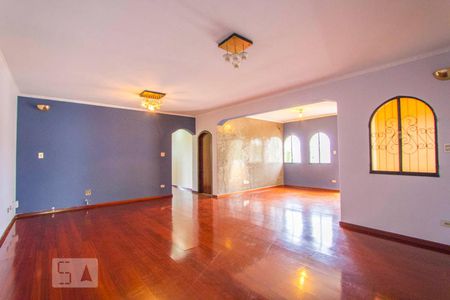 Sala de casa para alugar com 3 quartos, 220m² em Utinga, Santo André