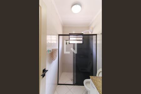 Casa à venda com 180m², 3 quartos e 4 vagasBanheiro