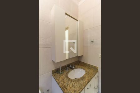 Casa à venda com 180m², 3 quartos e 4 vagasBanheiro