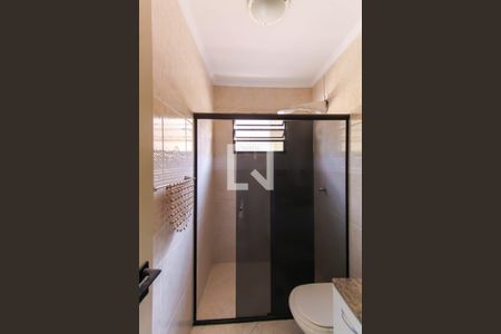 Casa à venda com 180m², 3 quartos e 4 vagasBanheiro da Suíte 3