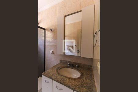 Casa à venda com 180m², 3 quartos e 4 vagasBanheiro da Suíte 3