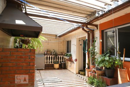 Casa à venda com 209m², 3 quartos e 2 vagasQuintal