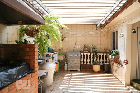 Casa à venda com 209m², 3 quartos e 2 vagasQuintal