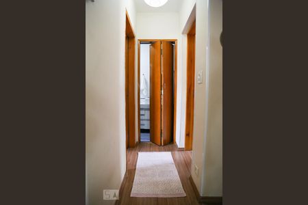 Casa à venda com 209m², 3 quartos e 2 vagasCorredor