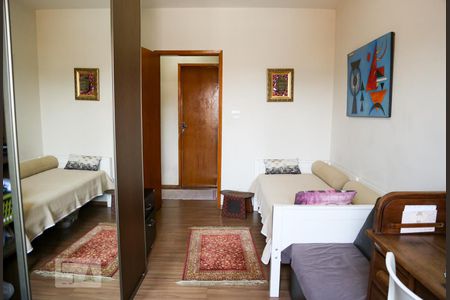 Casa à venda com 209m², 3 quartos e 2 vagasQuarto 2