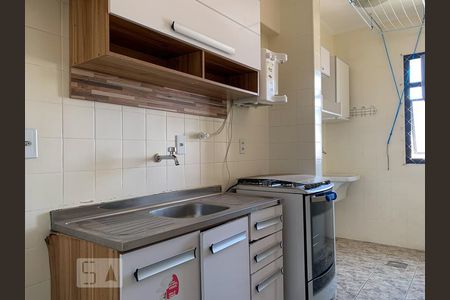 Cozinha de apartamento para alugar com 1 quarto, 50m² em Vila Itapura, Campinas