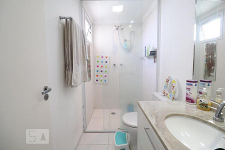 Banheiro de apartamento para alugar com 3 quartos, 109m² em Vila Andrade, São Paulo