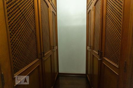 Casa para alugar com 361m², 4 quartos e 4 vagasCloset do quarto 3