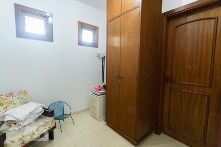 Casa para alugar com 361m², 4 quartos e 4 vagasQuarto de Serviço