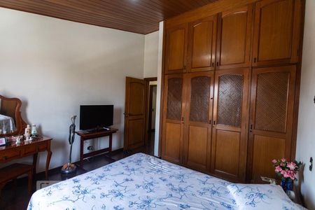 Casa para alugar com 361m², 4 quartos e 4 vagasQuarto 3