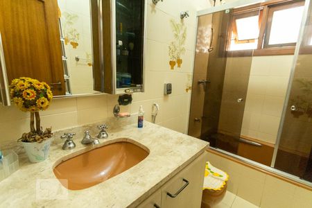 Casa para alugar com 361m², 4 quartos e 4 vagasBanheiro 2