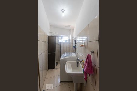 Banheiro Social e Área de Serviço de apartamento à venda com 1 quarto, 69m² em Brás, São Paulo