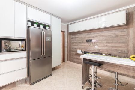 Casa à venda com 250m², 3 quartos e 6 vagasCozinha