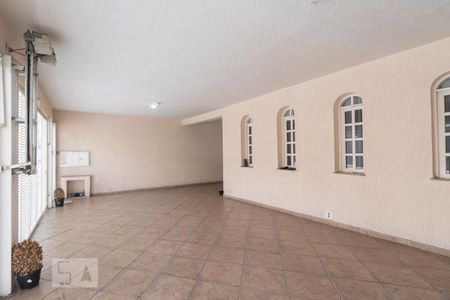 Casa à venda com 250m², 3 quartos e 6 vagasGaragem