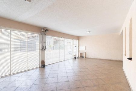 Casa à venda com 250m², 3 quartos e 6 vagasGaragem