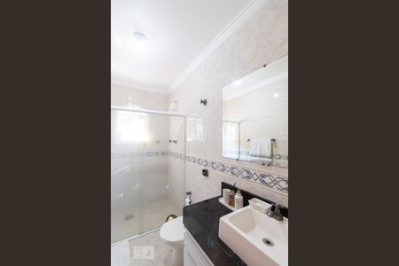 Casa à venda com 250m², 3 quartos e 6 vagasBanheiro 2