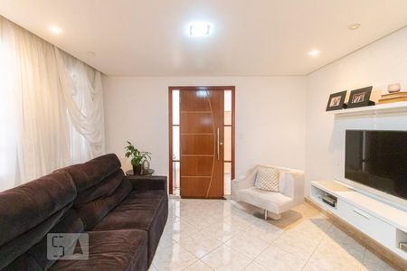 Casa à venda com 250m², 3 quartos e 6 vagasSala