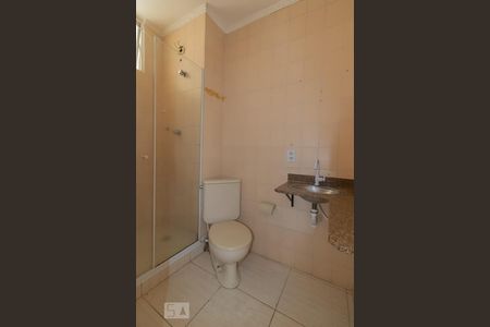 Banheiro de apartamento para alugar com 2 quartos, 49m² em Lauzane Paulista, São Paulo