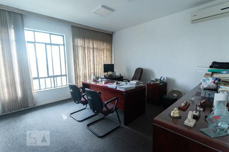 Casa à venda com 8 quartos, 385m² em Vila Romana, São Paulo